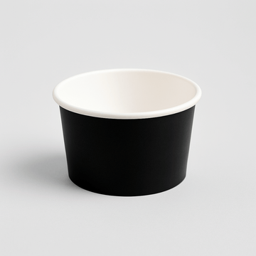 Vaschetta per gelato, in cartoncino, nera. vuota su sfondo bianco